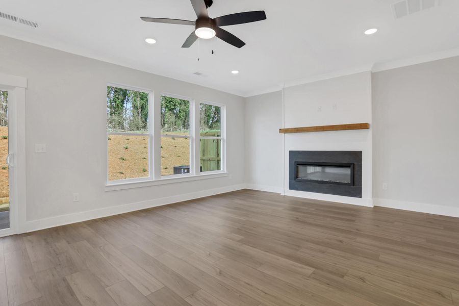 Spacious, unfurnished interior of a new home in Villas at Dawsonville Townhomes, Dawsonville (Image 19).