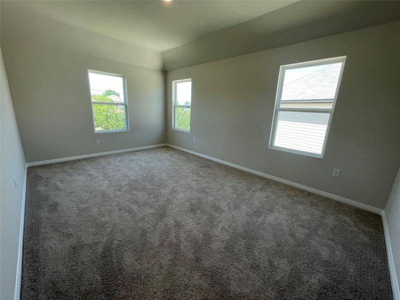 Spacious, unfurnished interior of a new home in Covered Bridge, Hutto (Image 32). Spacious, unfurnished interior of a new home in Covered Bridge, Hutto (Image 32).