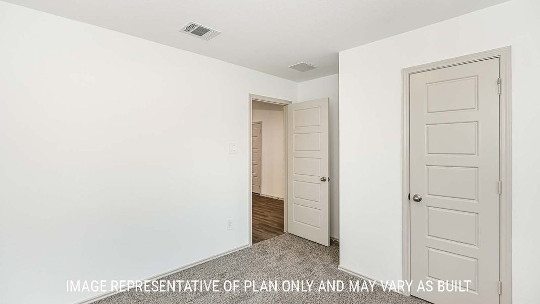 Spacious, unfurnished interior of a new home in Reserve at Mallard Lakes, Orange (Image 16).