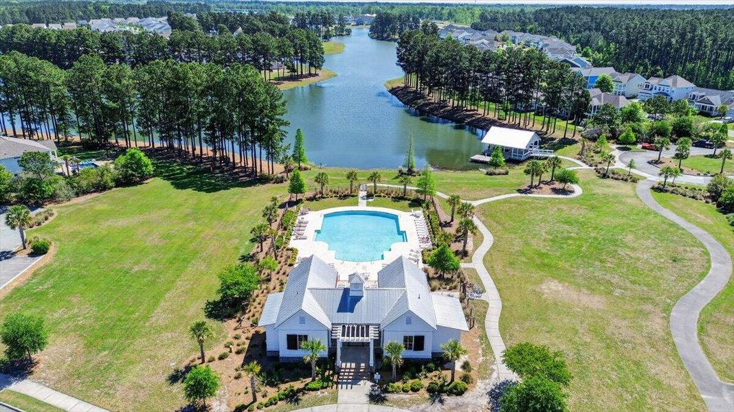 Community amenities in , Summerville (Image 46).