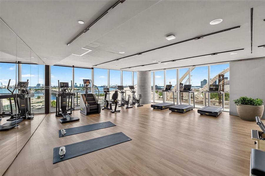 Community amenities in , Miami (Image 45).