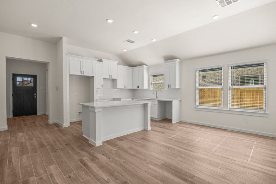 Furnished interior view inside a new home in Ashland, Houston (Image 7).