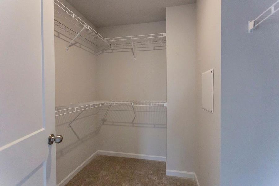 Spacious, unfurnished interior of a new home in , Buford (Image 30).