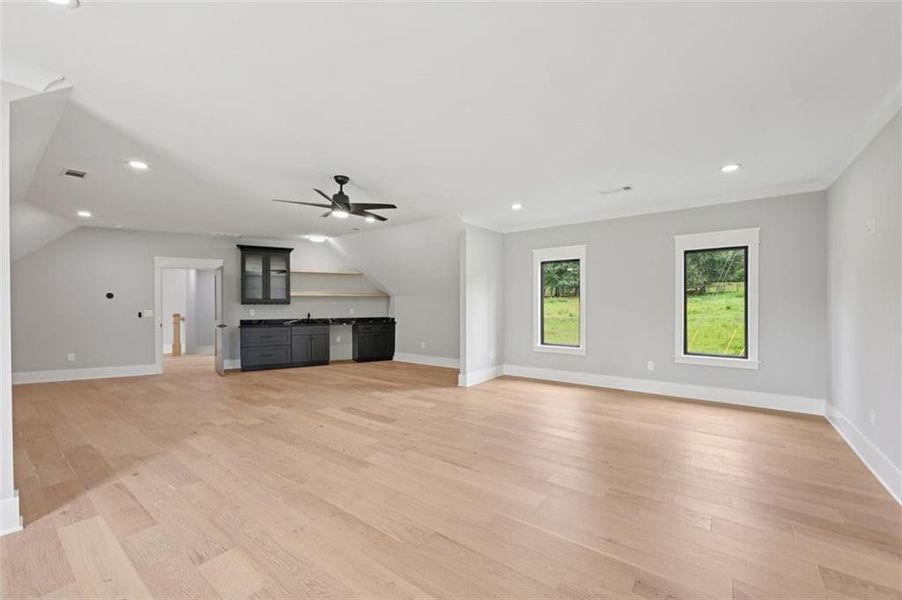 Spacious, unfurnished interior of a new home in , Braselton (Image 110). Spacious, unfurnished interior of a new home in , Braselton (Image 110).