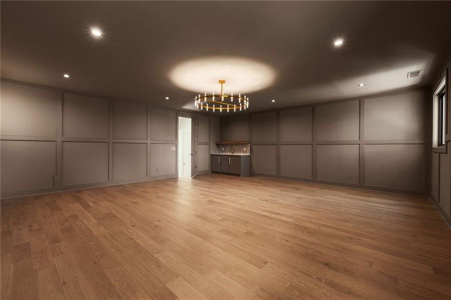 Spacious, unfurnished interior of a new home in , Brookhaven (Image 47).