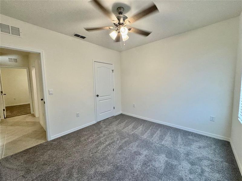 Spacious, unfurnished interior of a new home in Eden Hills, Lake Alfred (Image 19).