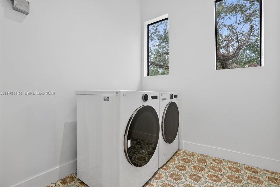 Close-up of interior finishes inside a home in , Miami (Image 11).