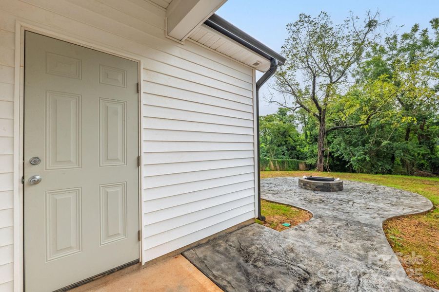 Image 34 of a home in .