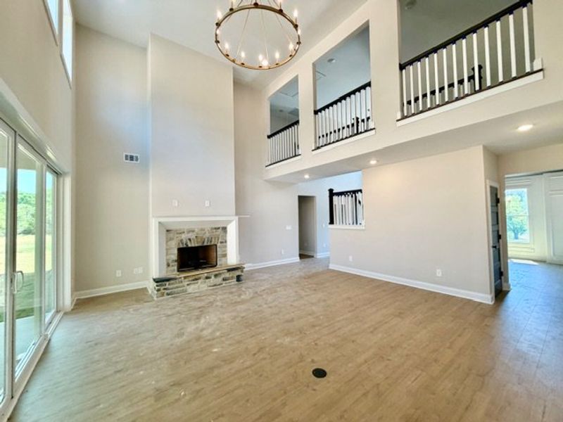 Spacious, unfurnished interior of a new home in Lakefield, Palmetto (Image 11).