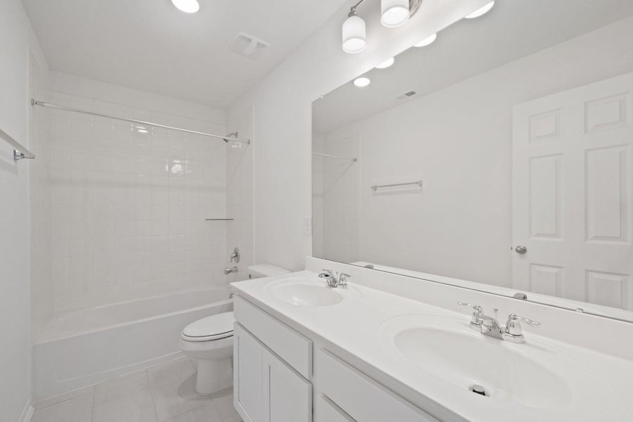 Note: Sample product photo. Actual exterior and interior selections may vary by homesite. Photo may be virtually staged Note: Sample product photo. Actual exterior and interior selections may vary by homesite. Photo may be virtually staged