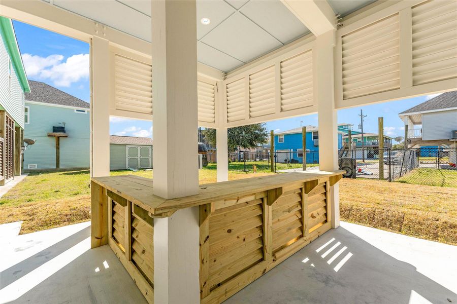 Exterior details and patio area of a home in , Crystal Beach (Image 21).