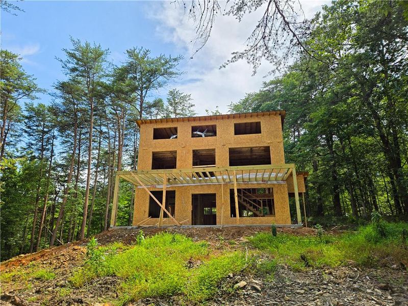 Image 6 of a home in .