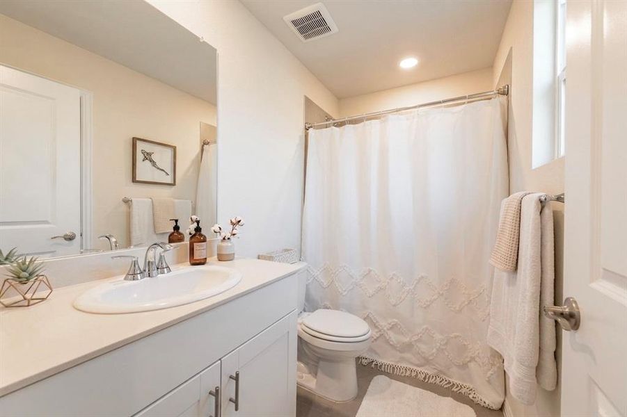 Furnished interior view inside a new home in Lakehaven - Signature Series, Farmersville (Image 11).