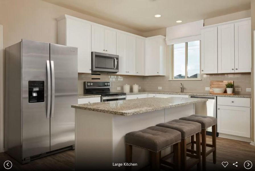 Photo of Centex model home with same floor plan, not of actual home listed. Photo of Centex model home with same floor plan, not of actual home listed.