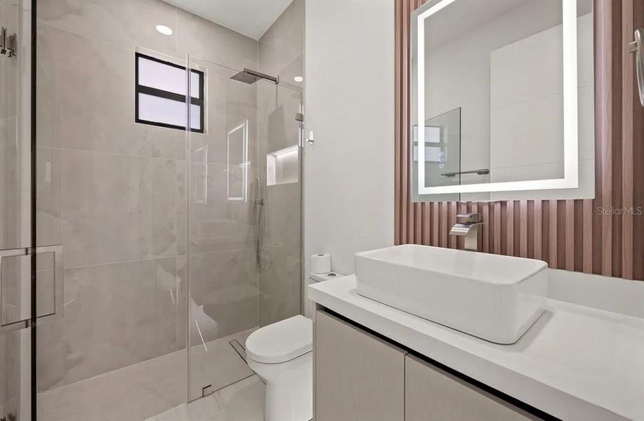 Furnished interior view inside a new home in , Cape Coral (Image 9).