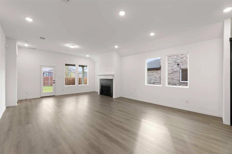 Spacious, unfurnished interior of a new home in Meadow Park, Melissa (Image 25). Spacious, unfurnished interior of a new home in Meadow Park, Melissa (Image 25).