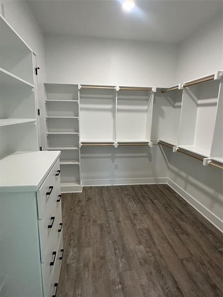 Spacious, unfurnished interior of a new home in , Bowie (Image 17).