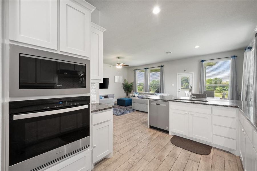 Furnished interior view inside a new home in Dove Creek, Midlothian (Image 33).