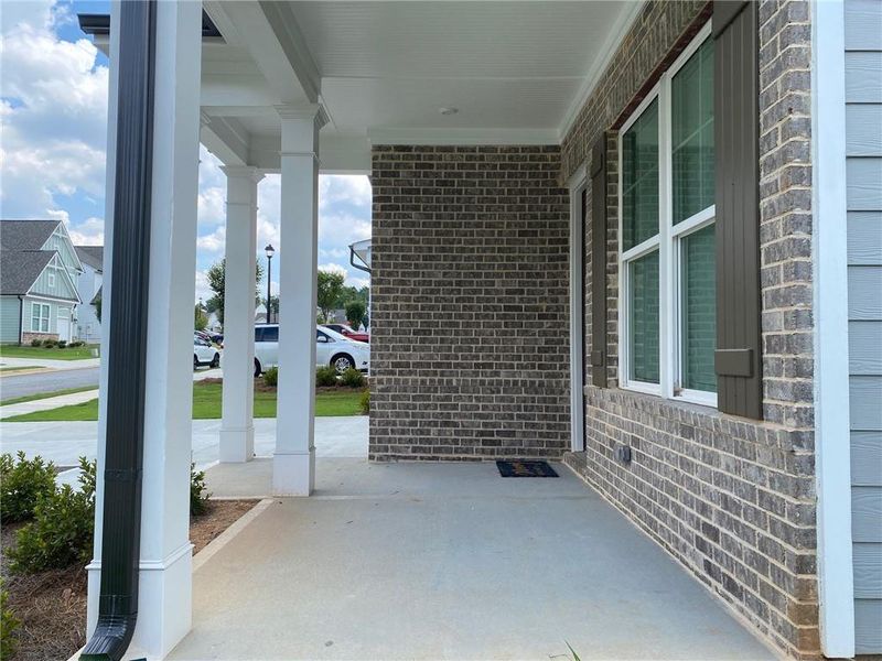 Exterior details and patio area of a home in , Lilburn (Image 30).