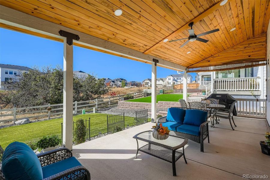 Community amenities in , Parker (Image 24).