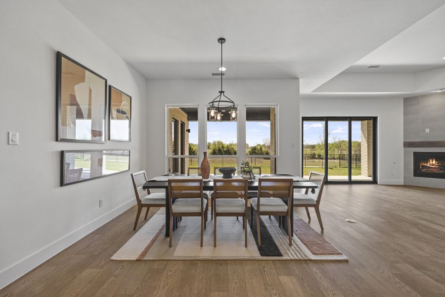 Furnished interior view inside a new home in Winding Creek, Rockwall (Image 12).
