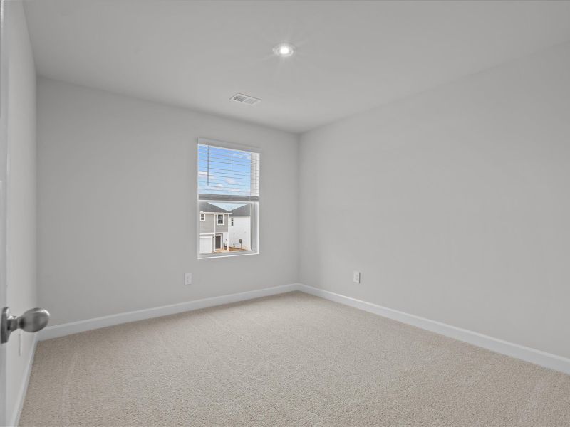 Spacious, unfurnished interior of a new home in Village at White Pine, Pendleton (Image 17). Spacious, unfurnished interior of a new home in Village at White Pine, Pendleton (Image 17).