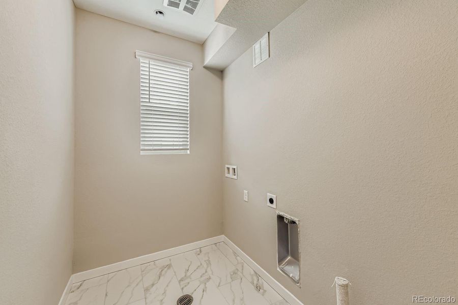 Image 37 of a home in .