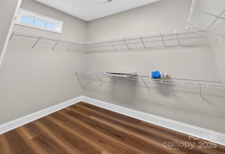 Image 34 of a home in .