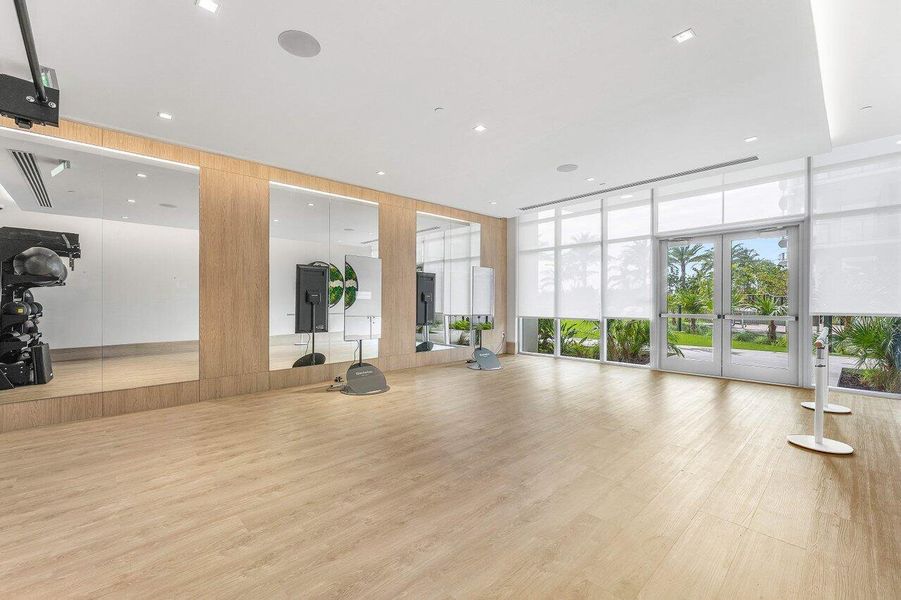 051-220LakeShoreDrive-1415-LakePark-FL-3