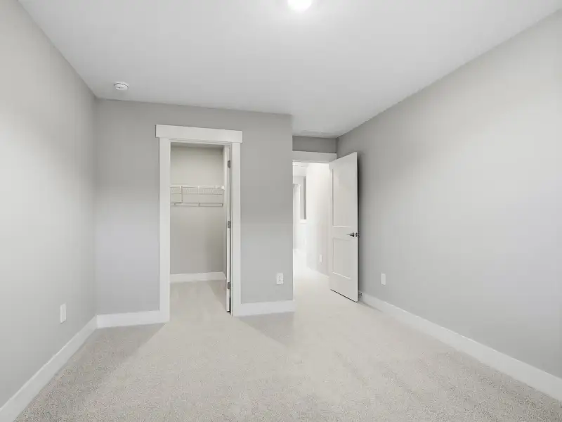 Spacious, unfurnished interior of a new home in Watkins Glen, Raleigh (Image 17).