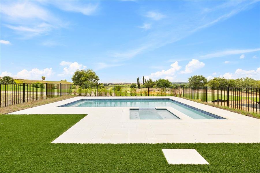 Community amenities in , Montverde (Image 73).