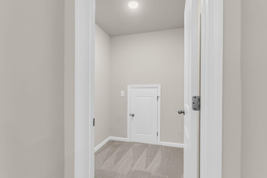 Spacious, unfurnished interior of a new home in Watson Hill, Summerville (Image 20).