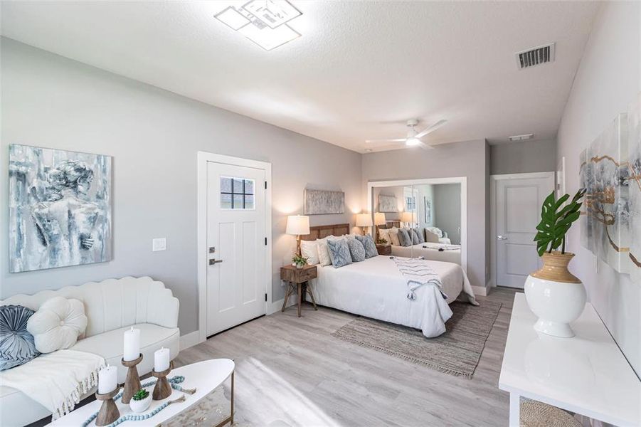 Furnished interior view inside a new home in , Punta Gorda (Image 41).