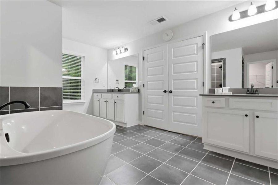Furnished interior view inside a new home in Trinity Park, McDonough (Image 47).