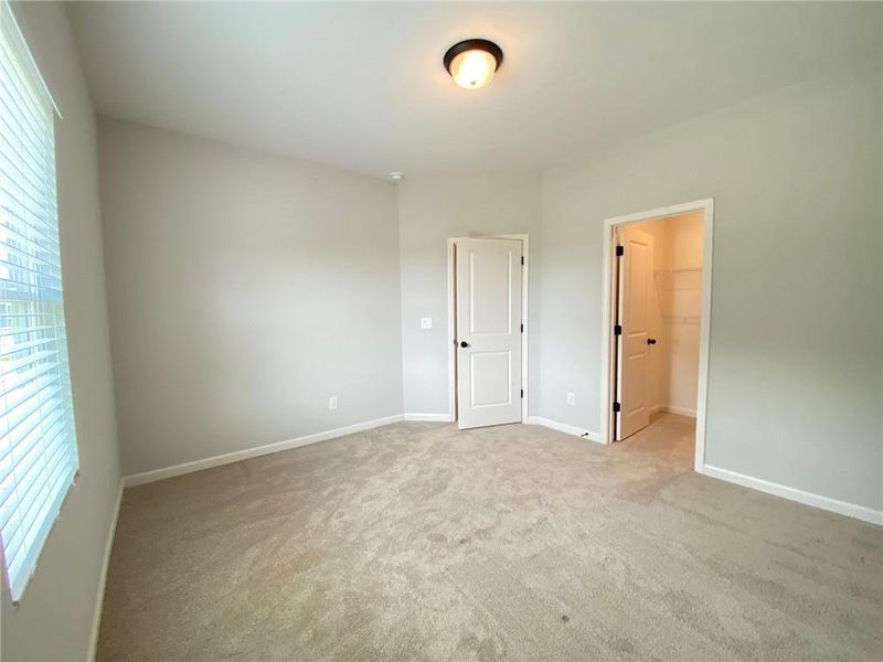 Spacious, unfurnished interior of a new home in , Lilburn (Image 53).