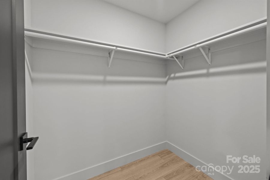 Image 41 of a home in .