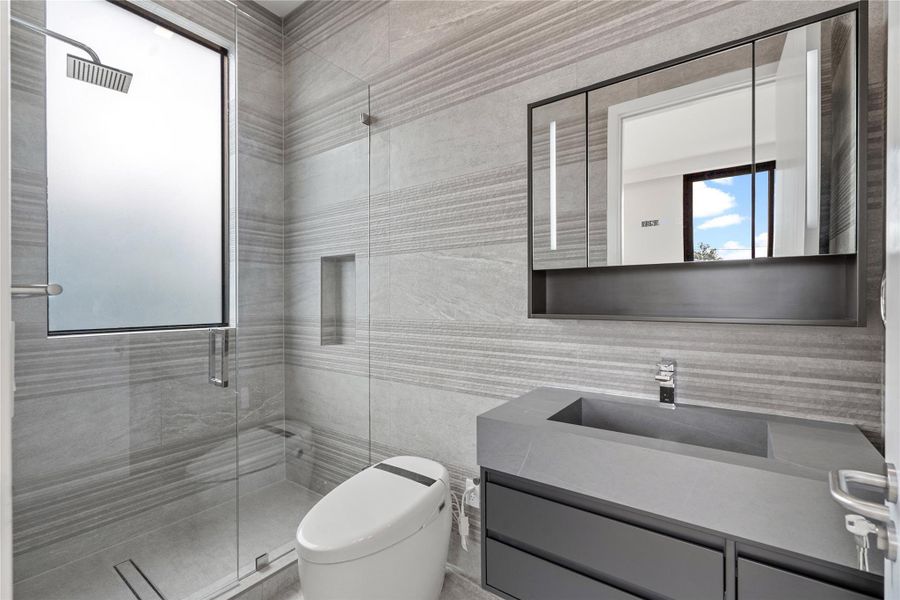 Furnished interior view inside a new home in , Pompano Beach (Image 7).