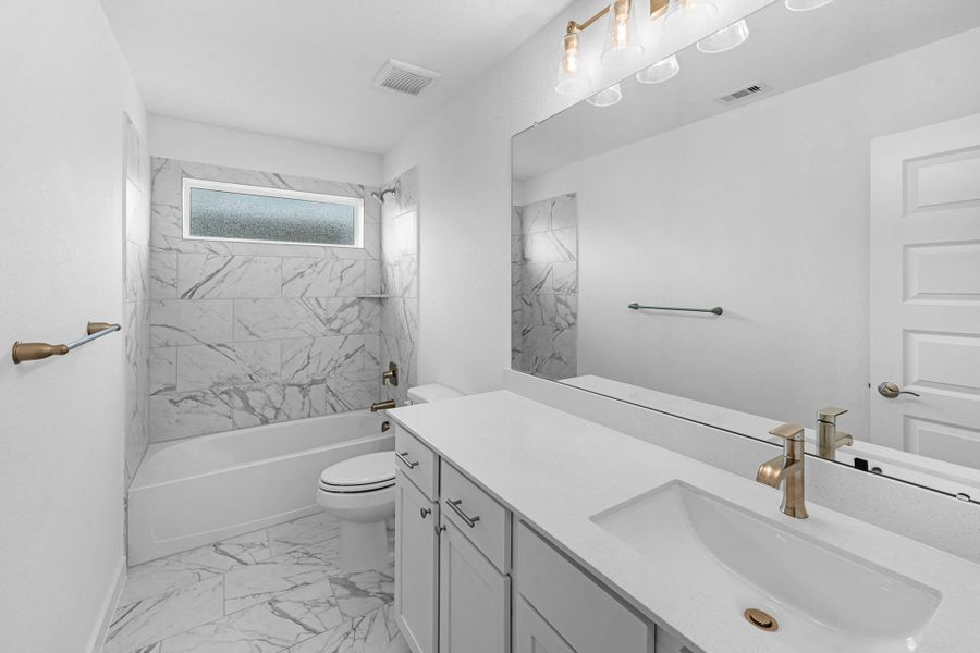 Furnished interior view inside a new home in Beacon Hill, Waller (Image 12).