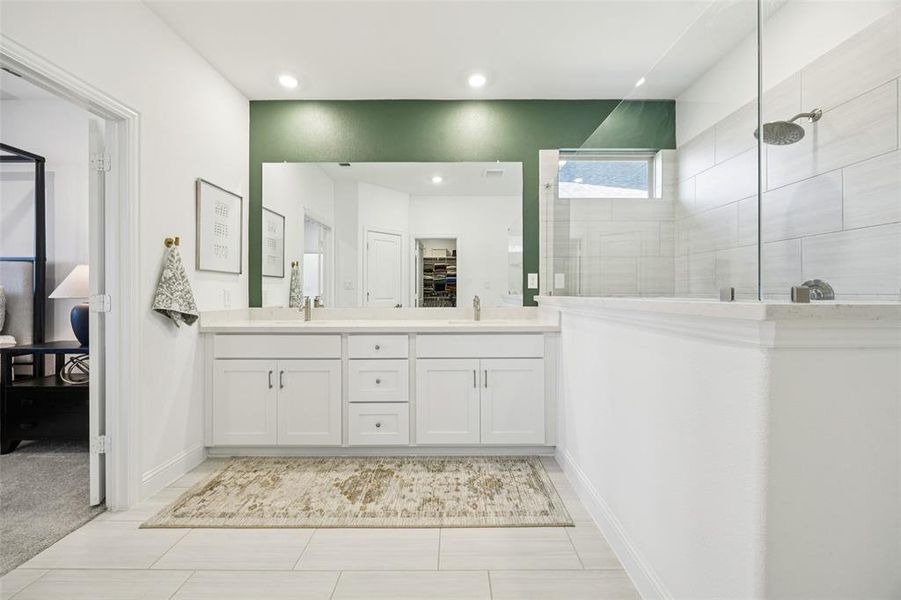 Furnished interior view inside a new home in Stoneridge, Melissa (Image 36).