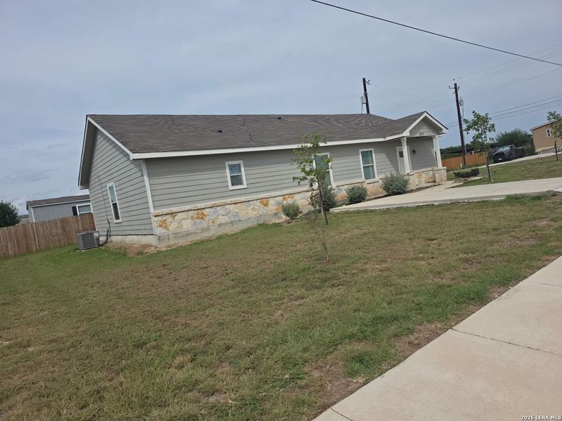 Exterior details and patio area of a home in , New Braunfels (Image 20).