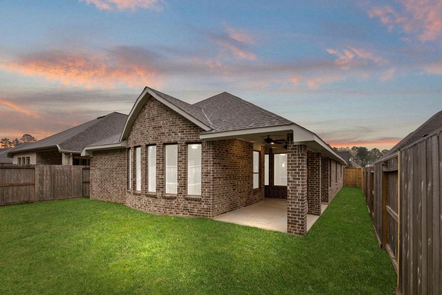 Exterior details and patio area of a home in The Highlands 45', Porter (Image 3).