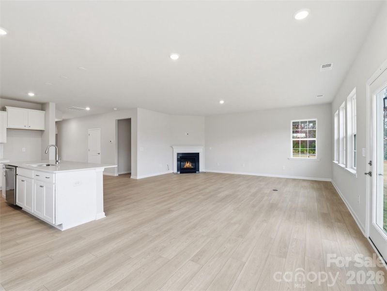 Spacious, unfurnished interior of a new home in Roselyn, Lancaster (Image 21).