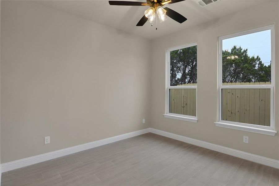 Spacious, unfurnished interior of a new home in , Granbury (Image 22).