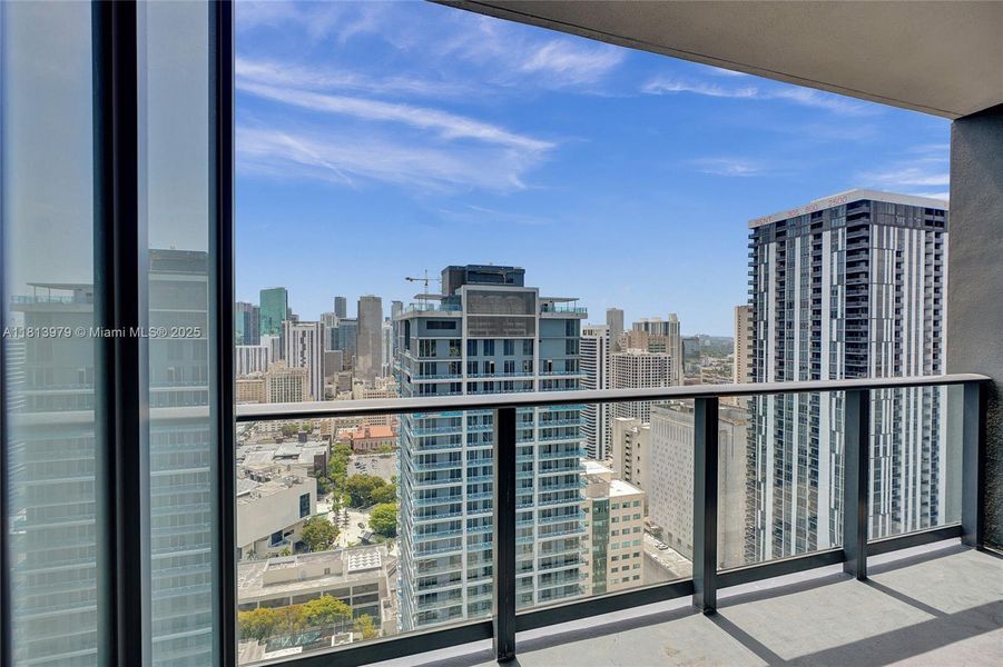 Exterior details and patio area of a home in Natiivo Miami, Miami (Image 3).
