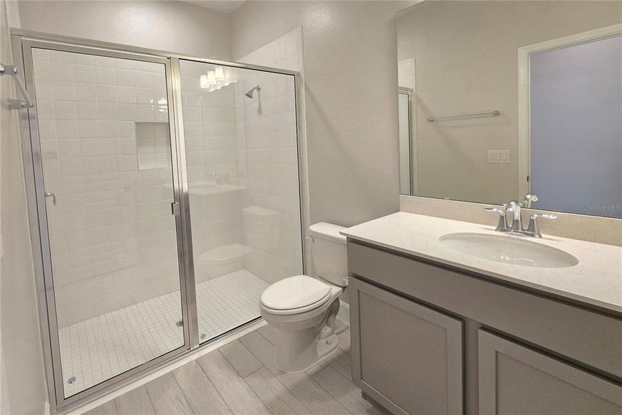 Furnished interior view inside a new home in Bay Lake Farms, St. Cloud (Image 37).