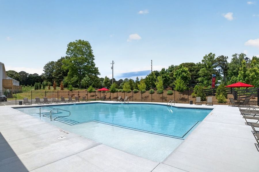 Community amenities in Auburn Glen, Dacula (Image 39).