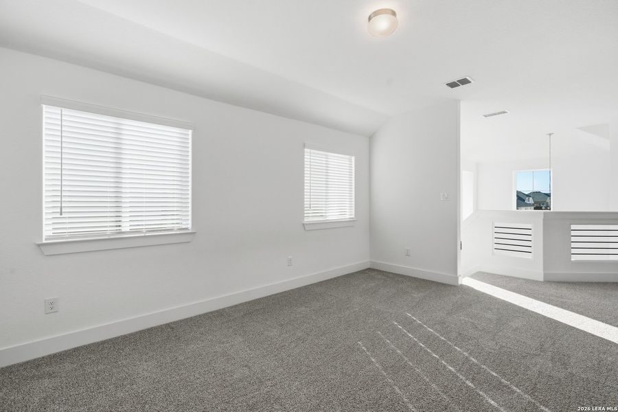 Spacious, unfurnished interior of a new home in Stillwater Ranch, San Antonio (Image 30). Spacious, unfurnished interior of a new home in Stillwater Ranch, San Antonio (Image 30).