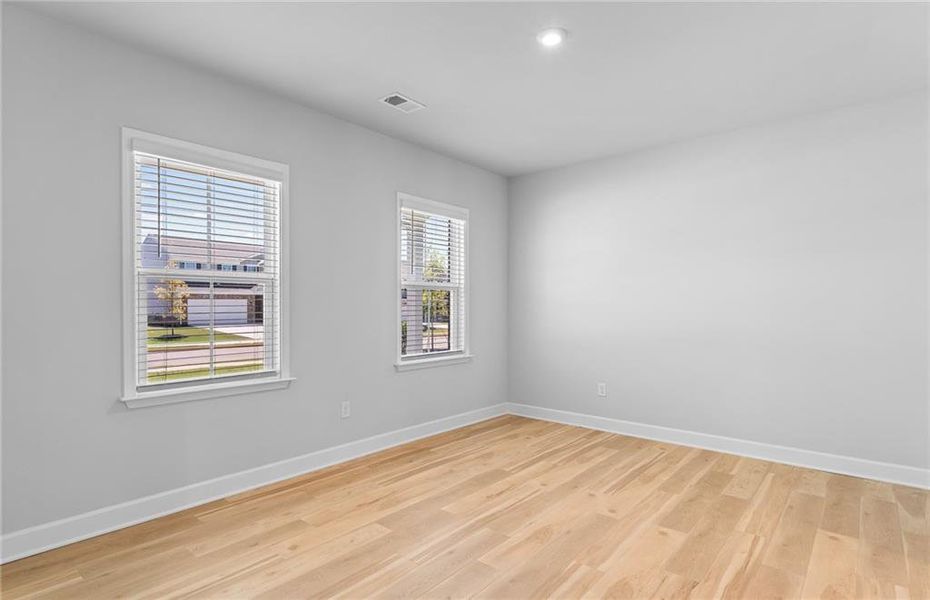 Spacious, unfurnished interior of a new home in Anderson Point, McDonough (Image 22).