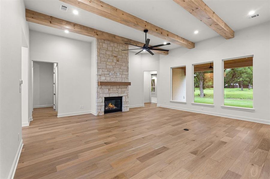 Spacious, unfurnished interior of a new home in Pecan Plantation, Granbury (Image 22). Spacious, unfurnished interior of a new home in Pecan Plantation, Granbury (Image 22).