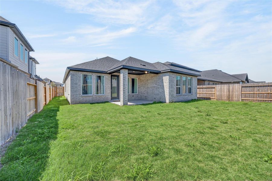 Exterior details and patio area of a home in Trillium, Richmond (Image 3).